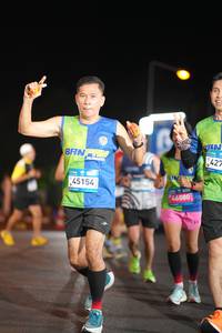 BIB: 45154, 46080, 100, 427
                            <button type="button" onclick="openModal(23178280)" class="btn btn-primary btn-sm float-right btn-popup" data-toggle="modal" data-target=".modal-high-quality">
                        <i class="fas fa-shopping-cart"></i> Add to Cart
                    </button>
                                            <button type="button" onclick="isThisMe(23178280, true)" class="btn btn-success btn-sm float-right btn-popup btn-isme hidden" data-toggle="tooltip" data-placement="bottom" title="นี่คือรูปของคุณใช่ไหม คลิกที่นี่เพื่อเอาเข้าอัลบั้ม">
                        <i class="fas fa-plus"></i> Add to album
                    </button>
                    <button type="button" onclick="isThisMe(23178280, false)" class="btn btn-warning btn-sm float-right btn-popup btn-isnotme hidden">
                        <i class="fas fa-ban"></i> Remove from album
                    </button>